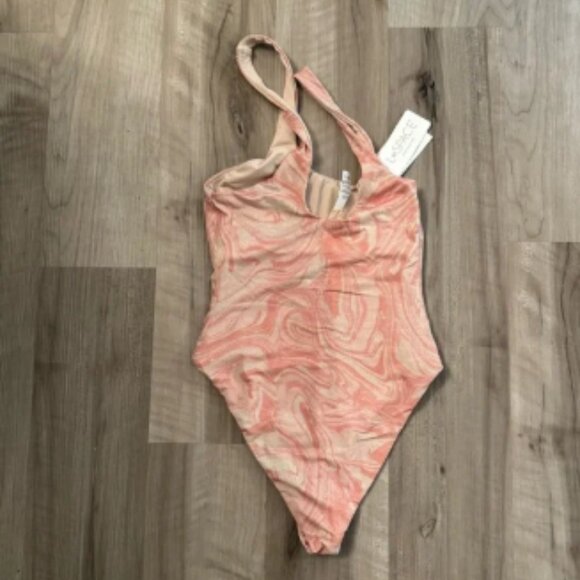 $169 L*Space Pheobe Swirled Pink One-Piece Swimsuit - Picture 2 of 4